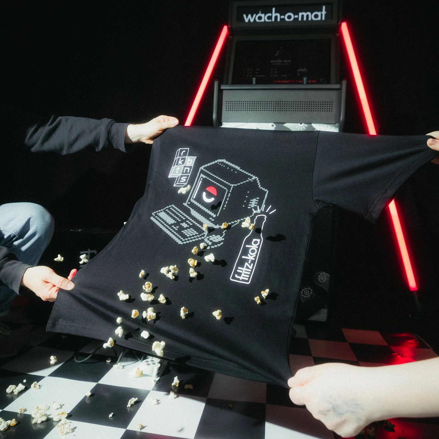fritz-kola x rktbns shirt 'retro pc' - Image 4